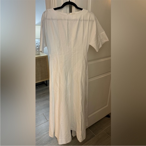 DISSH Elegant White Textured Short-Sleeve Dress - Picture 3 of 5